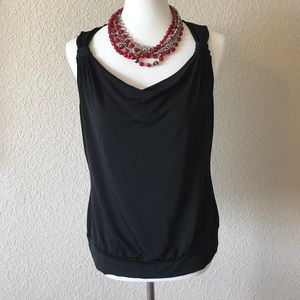 WHBM Top Detailed Shoulder